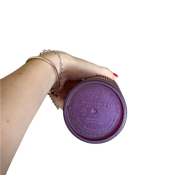 Starbucks Metallic Magenta Soft Touch 2024 Cold Cup|Tumbler
24oz Venti Starbucks - Picture 6 of 6